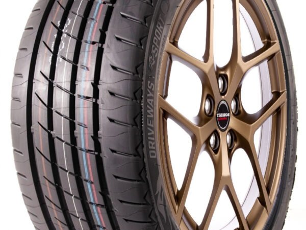 Lassa DRIVEWAYS SPORT + 245/40 R19 98Y XL