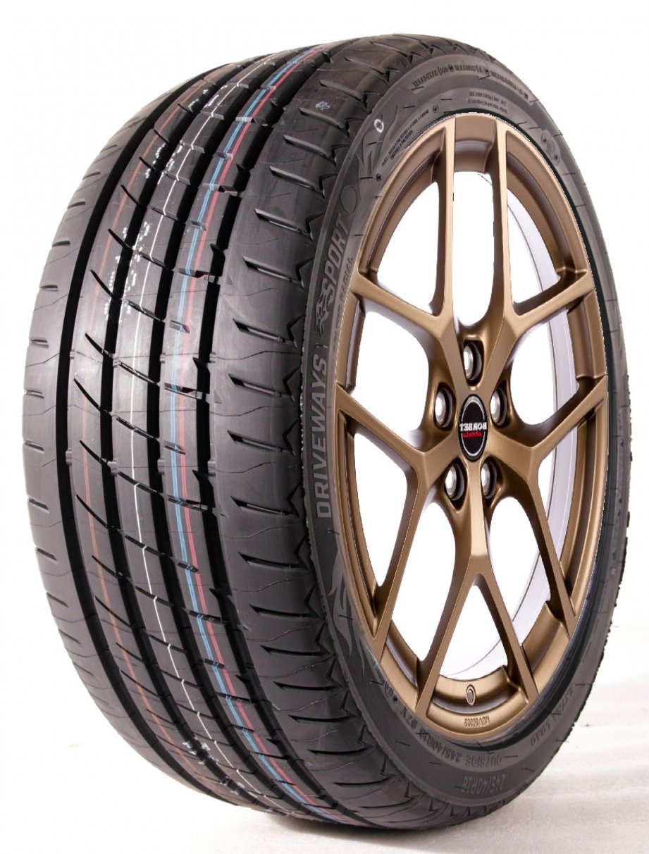 lassa_driveways-sport-_21978400 Lassa DRIVEWAYS SPORT + 245/40 R19 98Y XL - Slika 1